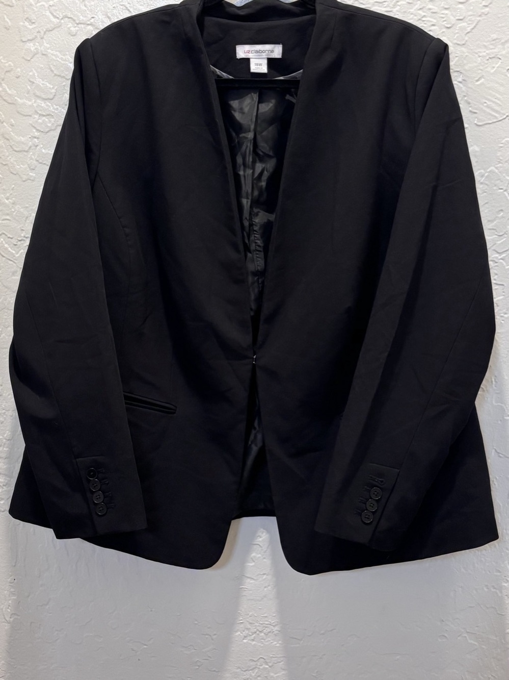 Liz Claiborne Women's Black Blazer Size 18W
